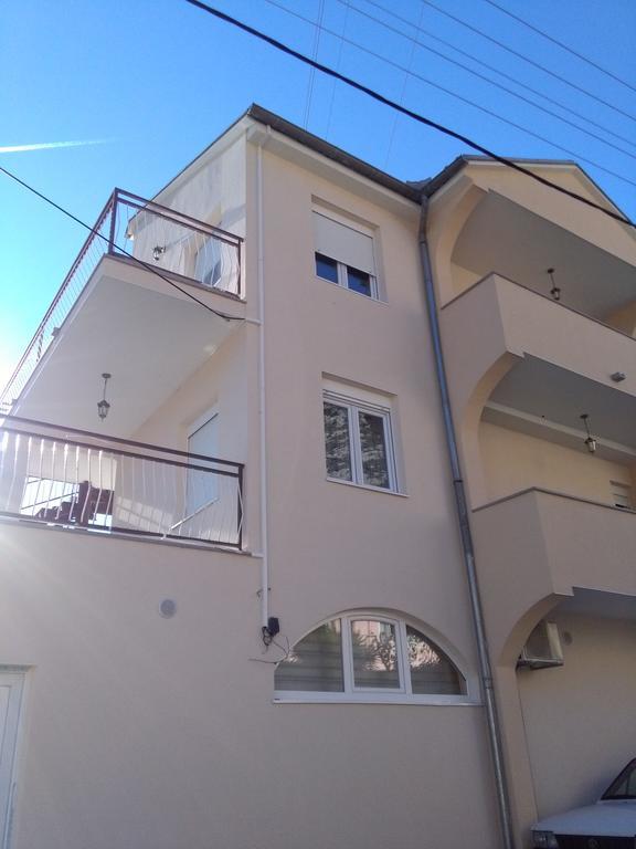 Sun City Apartments Trebinje Luaran gambar